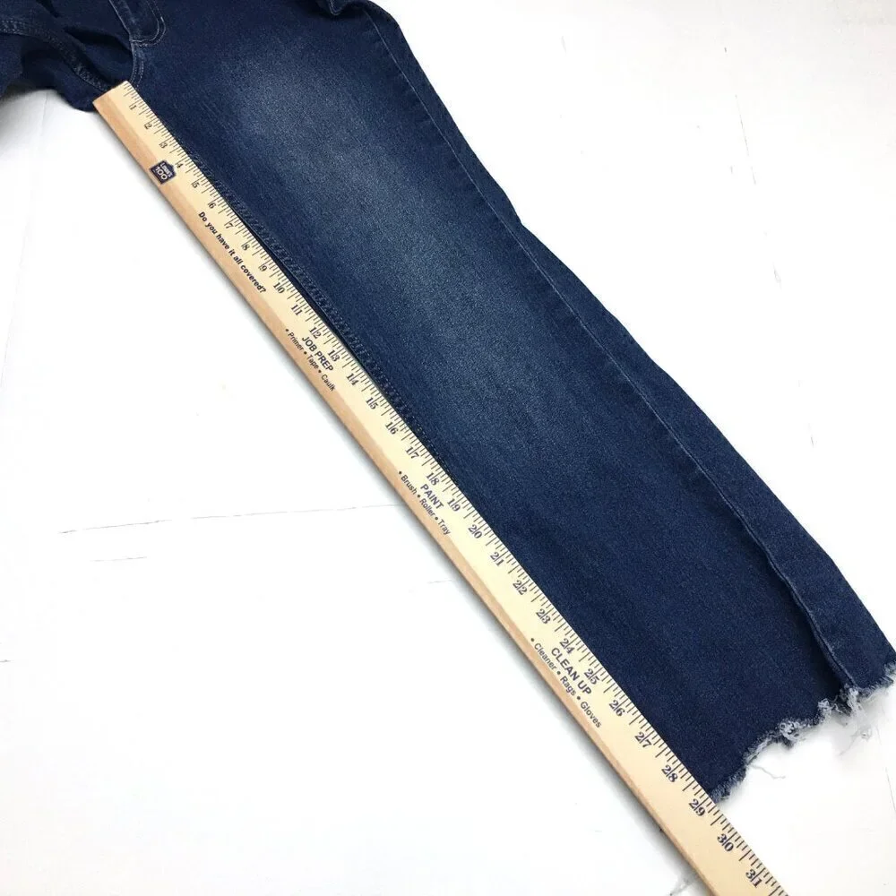 Venus Women's Jeans Boot Cut Stretch Fray Hems size 6L length 29